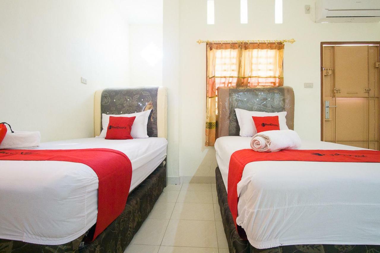 Reddoorz @ Pematangsiantar 2 Hotel Exterior photo